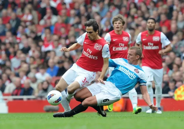 Framed Print : Yossi Benayoun Scores the Thrilling Winner for Arsenal Against Sunderland in the Premier League Framed Print : Yossi Benayoun Scores the Thrilling Winner for Arsenal Against Sunderland in the Premier League