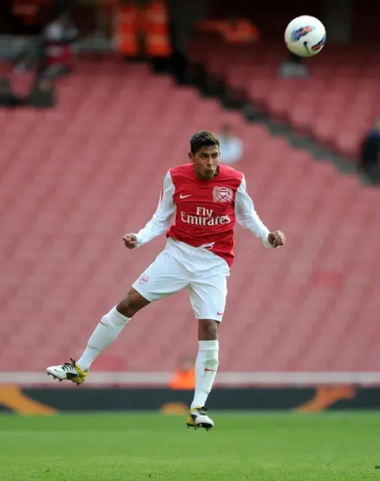 Framed Print : Young Gun Ben Glasgow Scores the Thrilling Win for Arsenal U18 Against Chelsea U18 at Emirates Stadium (2011) Framed Print : Young Gun Ben Glasgow Scores the Thrilling Win for Arsenal U18 Against Chelsea U18 at Emirates Stadium (2011)