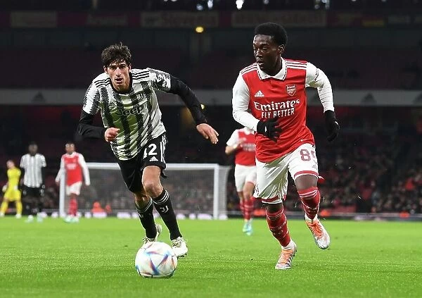 Young Gun Cozier-Duberry Outshines Barbieri: Arsenal's Rising Star Outsmarts Juventus Defender in Thrilling Friendly Clash