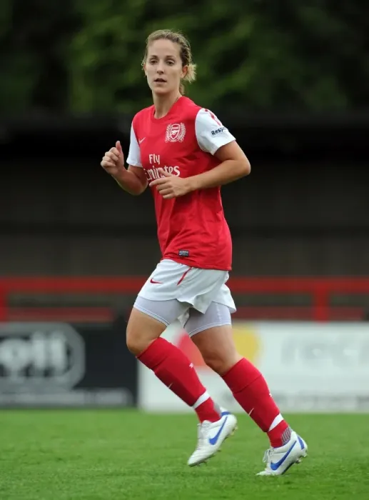 Framed Print : Yvonne Tracy (Arsenal). Arsenal Ladies 6: 0 Bobruichanka. Womeans UEFA Champions League