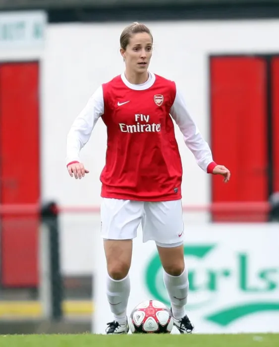 Framed Print : Yvonne Tracy (Arsenal). Arsenal Ladies 9: 0 ZFK Masinac. UEFA Womens Champions League Framed Print : Yvonne Tracy (Arsenal). Arsenal Ladies 9: 0 ZFK Masinac. UEFA Womens Champions League