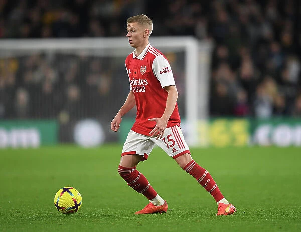 Zinchenko in Action: Arsenal Takes on Wolverhampton Wanderers in the 2022-23 Premier League