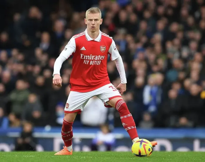 Framed Print : Zinchenko in Action: Everton vs Arsenal (2022-23)