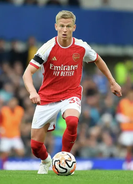 Framed Print : Zinchenko Charges Forward: Everton vs. Arsenal, Premier League 2023-24 Framed Print : Zinchenko Charges Forward: Everton vs. Arsenal, Premier League 2023-24