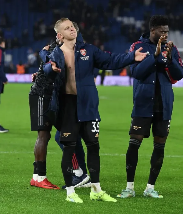 Framed Print : Zinchenko's Victory Celebration with Arsenal Fans: Brighton 2022