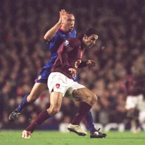 0-0 Battle: Pires vs. Silvestre - Arsenal vs. Manchester United, FA Premiership, Highbury, London, 2006 0-0 Battle: Pires vs. Silvestre - Arsenal vs. Manchester United, FA Premiership, Highbury, London, 2006