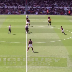 The 1913 - 2006 pitch marckings. Arsenal 2: 0 Newcastle United The 1913 - 2006 pitch marckings. Arsenal 2: 0 Newcastle United