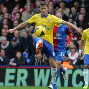 Aaron Ramsey in Action: Arsenal vs Crystal Palace, Premier League 2013-14