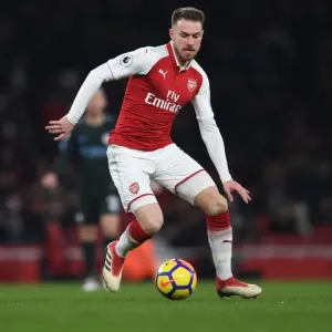 Aaron Ramsey in Action: Arsenal vs Manchester City, Premier League 2017-18
