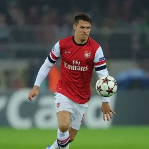 Aaron Ramsey in Action Against Borussia Dortmund, UEFA Champions League (2013-14)