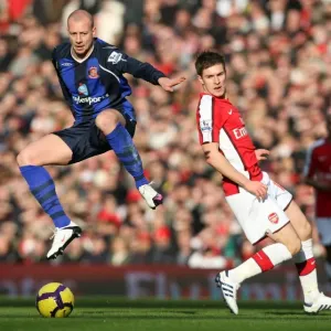 Aaron Ramsey (Arsenal) Alan Hutton (Sunderland). Arsenal 2: 0 Sunderland