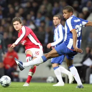 Aaron Ramsey (Arsenal) Fernando (FC Porto) Aaron Ramsey (Arsenal) Fernando (FC Porto)
