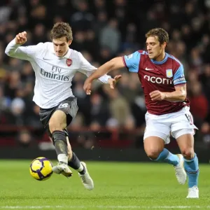 Aaron Ramsey (Arsenal) Stiliyan Petrov (Villa). Aston Villa 0: 0 Arsenal