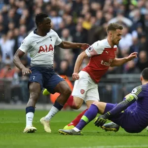 Aaron Ramsey Scores Dramatic Goal Against Tottenham's Victor Wanyama and Hugo Lloris in Premier League Showdown Aaron Ramsey Scores Dramatic Goal Against Tottenham's Victor Wanyama and Hugo Lloris in Premier League Showdown