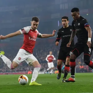 Aaron Ramsey vs Mexer: Intense Battle at Emirates Stadium - Arsenal vs Stade Rennais, UEFA Europa League 2019