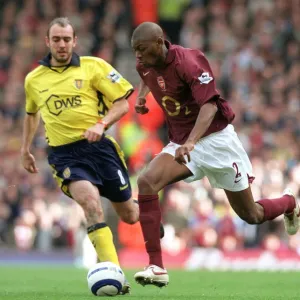 Abou Diaby (Arsenal) Gavin McCann (Villa). Arsenal 5: 0 Aston Villa