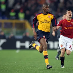 Abou Diaby (Arsenal) Matteo Brighi (Roma)