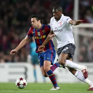 Abou Diaby (Arsenal) Xavi (Barcelona). Barcelona 4: 1 Arsenal. UEFA Champions League Abou Diaby (Arsenal) Xavi (Barcelona). Barcelona 4: 1 Arsenal. UEFA Champions League