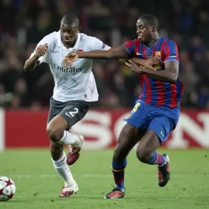 Abou Diaby (Arsenal) Yaya Toure (Barcelona). Barcelona 4: 1 Arsenal. UEFA Champions League Abou Diaby (Arsenal) Yaya Toure (Barcelona). Barcelona 4: 1 Arsenal. UEFA Champions League
