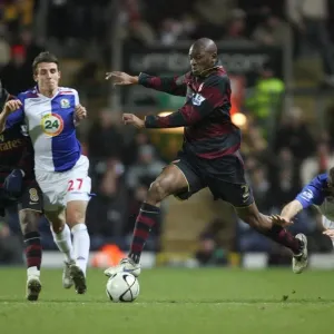 Print of Abou Diaby and Lassana Diarra in action Print of Abou Diaby and Lassana Diarra in action