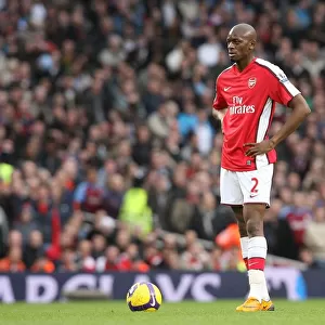 Abu Diaby Suffers Injury as Arsenal Fall 0:2 to Aston Villa, November 2008