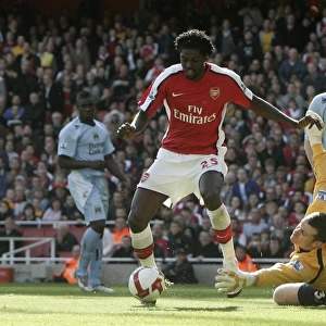 Adebayor Scores Brace: Arsenal Leads Manchester City 2-0 in Premier League
