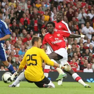 Adebayor vs. Dudek: Arsenal's Edge over Real Madrid in the Emirates Cup Clash, 2008