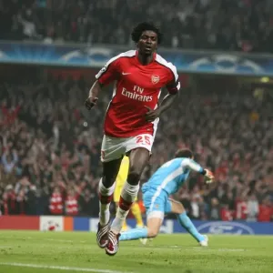 Adebayor's Brace: Arsenal's 3-0 Victory Over Villarreal in the Champions League Quarterfinals