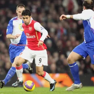 Adurado (Arsenal) Andre Ooijer and Zurab Khizanishvili(Blackburn Rovers) Adurado (Arsenal) Andre Ooijer and Zurab Khizanishvili(Blackburn Rovers)