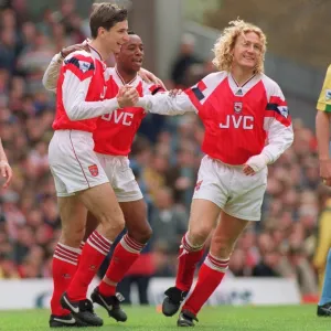 Alan Smith celebrates his goal v Swidon with Ian Wright and Ray Parlour (Arsenal)