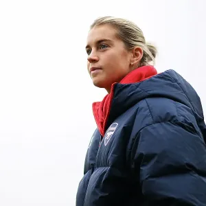 Alessia Russo Prepares for Arsenal Women vs West Ham United Clash at Meadow Park (2023-24)