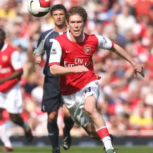 Alex Hleb in Action: Arsenal's Thrilling 2-1 Victory over Bolton Wanderers, FA Premiership, Emirates Stadium, London, April 14, 2007 Alex Hleb in Action: Arsenal's Thrilling 2-1 Victory over Bolton Wanderers, FA Premiership, Emirates Stadium, London, April 14, 2007