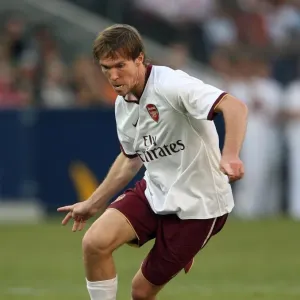 Alex Hleb (Arsenal) Alex Hleb (Arsenal)