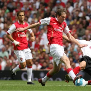 Alex Hleb (Arsenal) Alexy Smertin (Fulham)