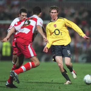 Alex Hleb (Arsenal). Doncaster Rovers 2: 2 Arsenal