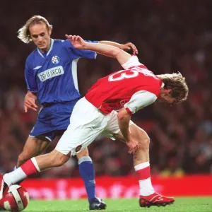 Alex Hleb (Arsenal) Jasim Agic (Dinamo)