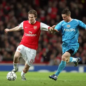 Alex Hleb (Arsenal) Jason Culina (PSV) Alex Hleb (Arsenal) Jason Culina (PSV)
