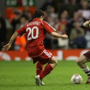 Alex Hleb (Arsenal) Javier Mascherano (Liverpool) Alex Hleb (Arsenal) Javier Mascherano (Liverpool)