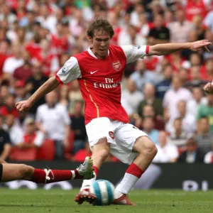 Alex Hleb (Arsenal) Paul Konchesky (Fulham)