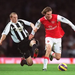 Alex Hleb (Arsenal) Peter Ramage (Newcastle) Alex Hleb (Arsenal) Peter Ramage (Newcastle)