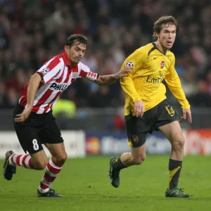 Alex Hleb (Arsenal) Phillip Cocu (PSV)