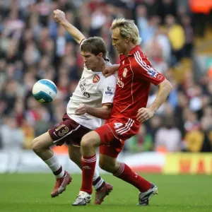 Alex Hleb (Arsenal) Sami Hyypia (Liverpool) Alex Hleb (Arsenal) Sami Hyypia (Liverpool)