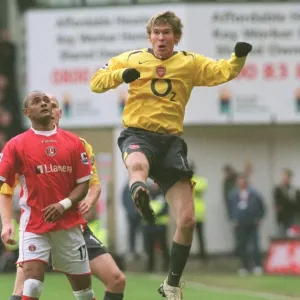 Alex Hleb (Arsenal) Shaun Bartlett (Charlton). Charlton Athletic 0: 1 Arsenal Alex Hleb (Arsenal) Shaun Bartlett (Charlton). Charlton Athletic 0: 1 Arsenal