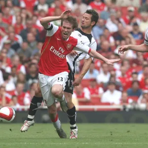 Alex Hleb (Arsenal) Tomaz Radzinski (Fulham)