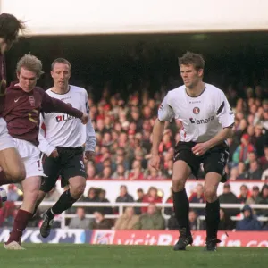 Alex Hleb scores Arsenals 3rd goal. Arsenal 3: 0 Charlton Athletic