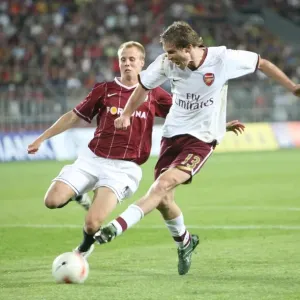 Alex Hleb Scores the Second Goal: Arsenal Leads Sparta Prague in Champions League Qualifier Alex Hleb Scores the Second Goal: Arsenal Leads Sparta Prague in Champions League Qualifier