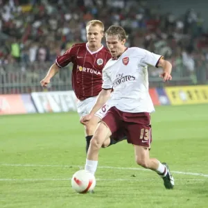 Alex Hleb Scores the Second Goal: Arsenal Overpowers Sparta Prague in Champions League Qualifier Alex Hleb Scores the Second Goal: Arsenal Overpowers Sparta Prague in Champions League Qualifier