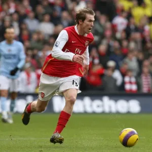 Alex Hleb Shines in Arsenal's 3-1 Victory over Manchester City, 2008