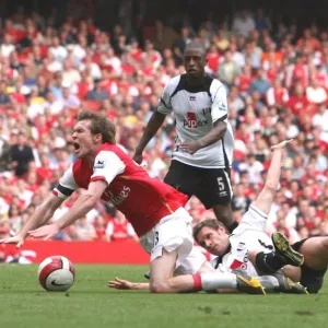 Alex Hleb Wins Penalty: Arsenal vs. Fulham, 3:1, Barclays Premiership, Emirians Stadium, London, 2007 Alex Hleb Wins Penalty: Arsenal vs. Fulham, 3:1, Barclays Premiership, Emirians Stadium, London, 2007