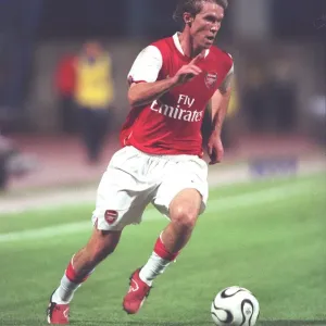 Alex Hleb's Brilliant Performance: Arsenal Thrash Dinamo Zagreb 3-0 in Champions League Qualifier Alex Hleb's Brilliant Performance: Arsenal Thrash Dinamo Zagreb 3-0 in Champions League Qualifier
